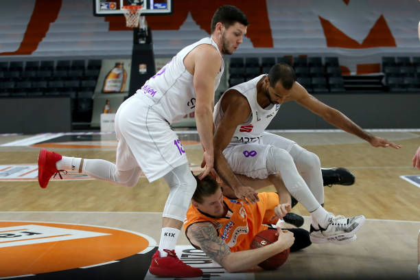 地交给组织 地交给组织