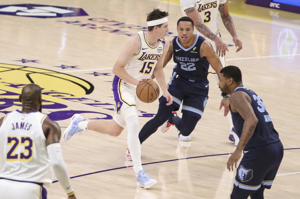 中屡创佳绩 中屡创佳绩