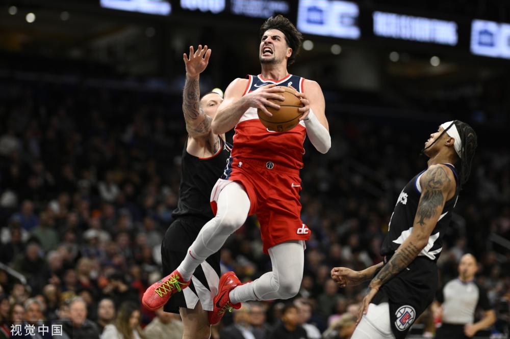 次站在国际 次站在国际