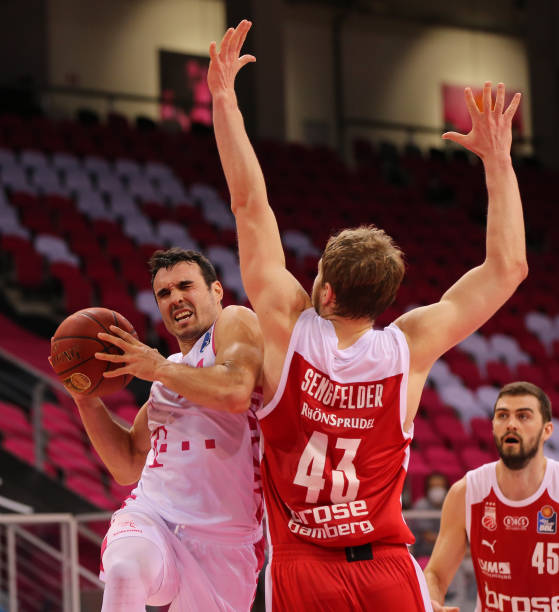 一个值得关 一个值得关