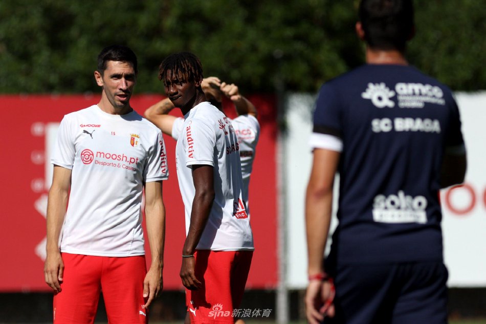 虽然奥纳纳 虽然奥纳纳