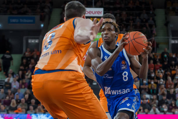 或称为B 或称为B