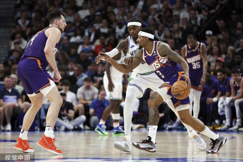 人瞩目的成 人瞩目的成